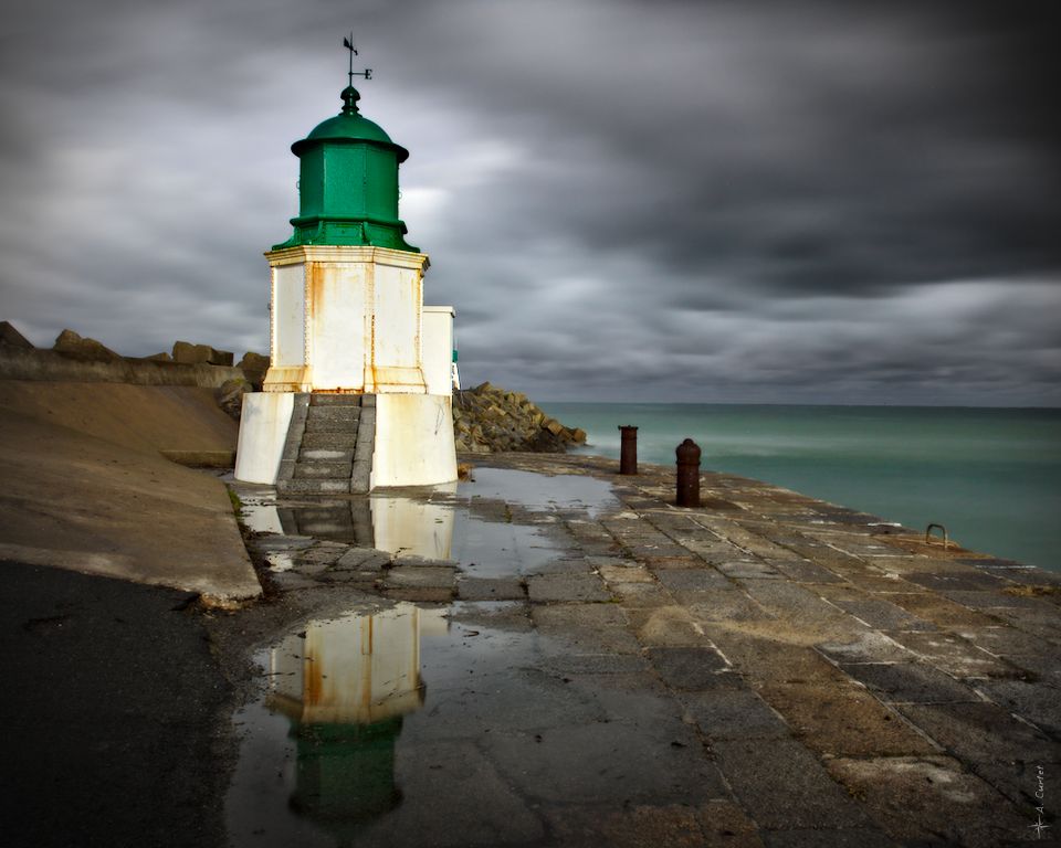 IMG 9719 Port Joinville ancient lighthouse fb